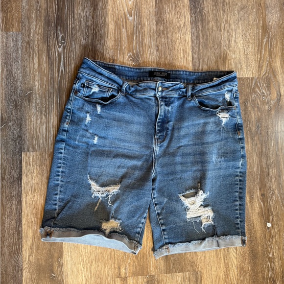 Judy Blue Pants - Judy Blue long cuffed denim short!‎ 3XL